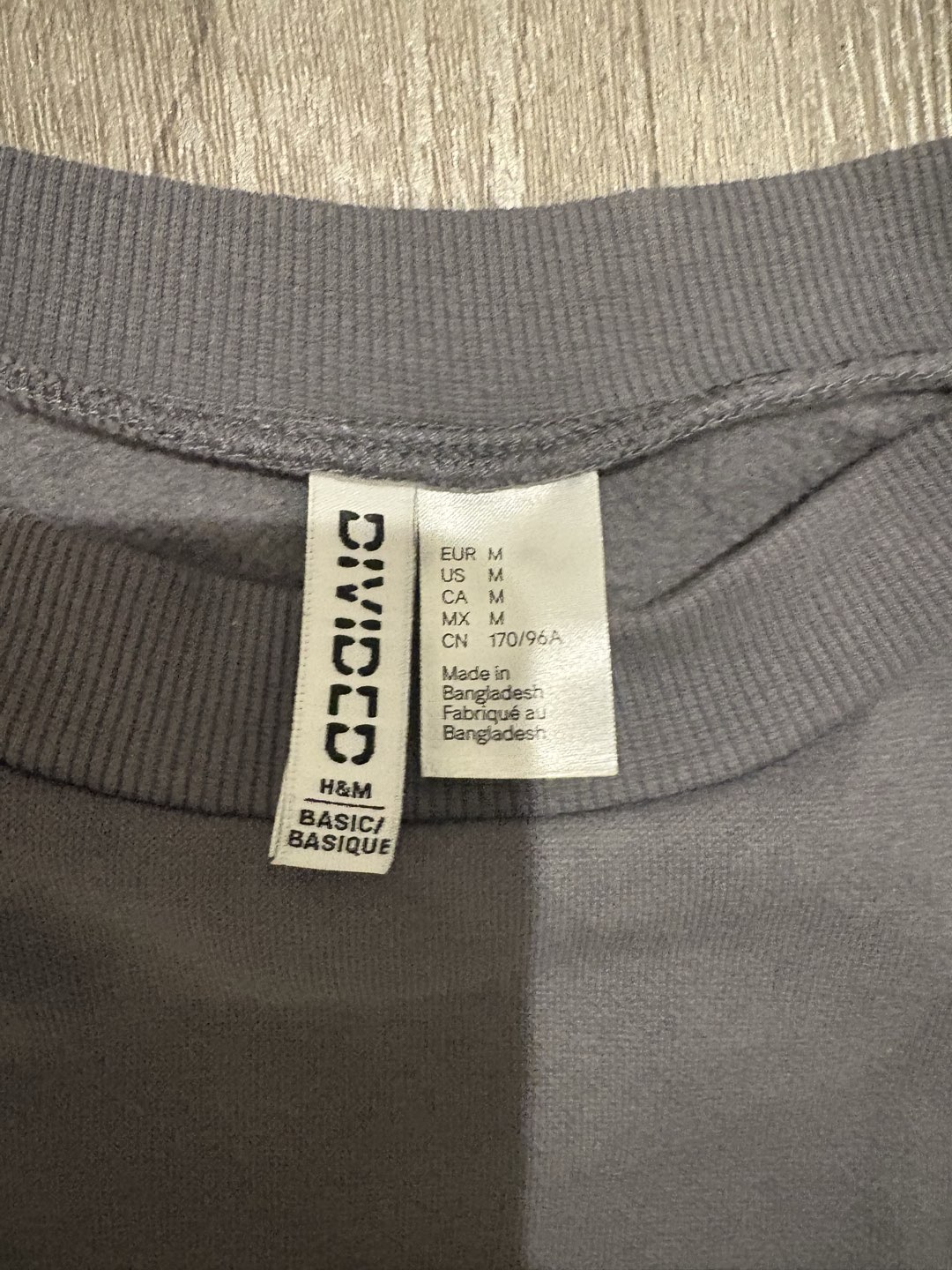 oversized grey crew neck photo 2