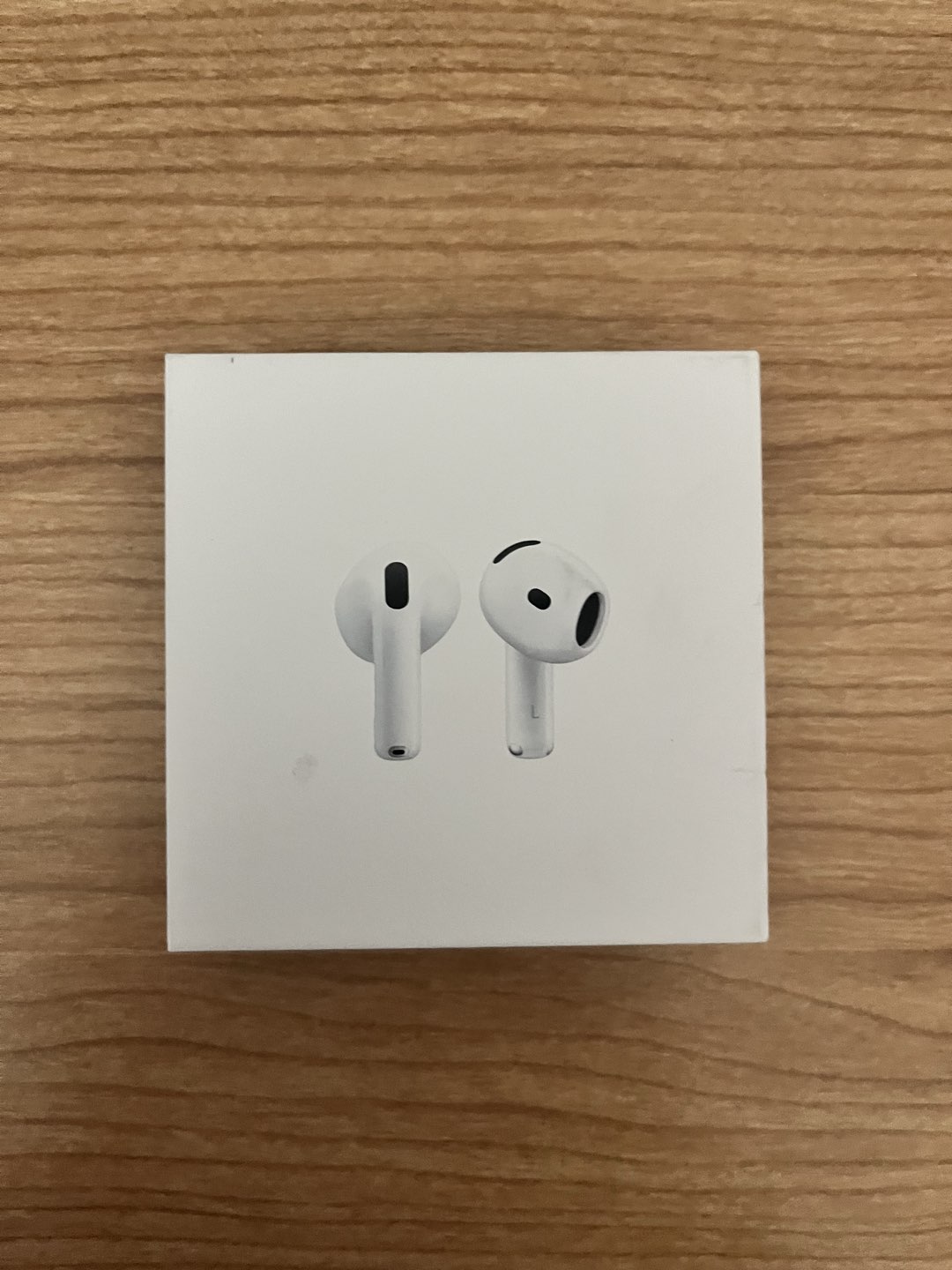 AirPods 4