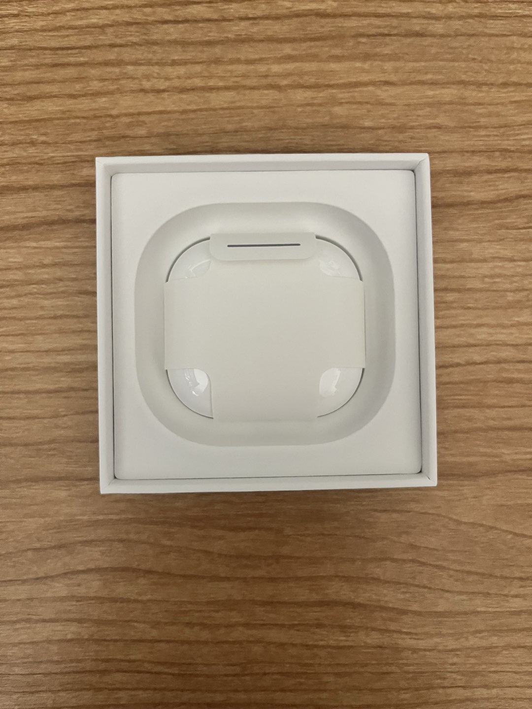 AirPods 4 photo 2