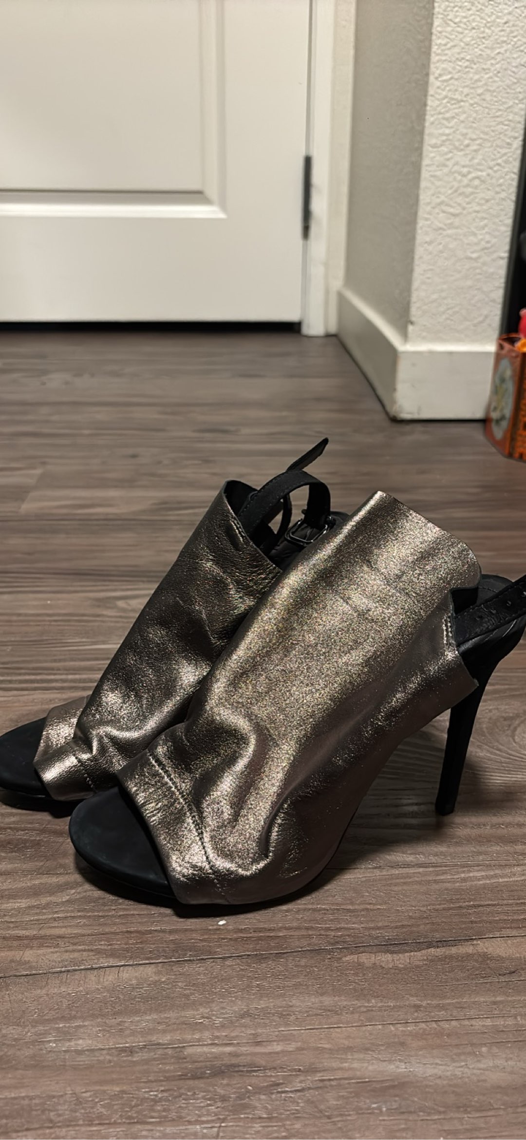 Schultz Black Heels photo 3