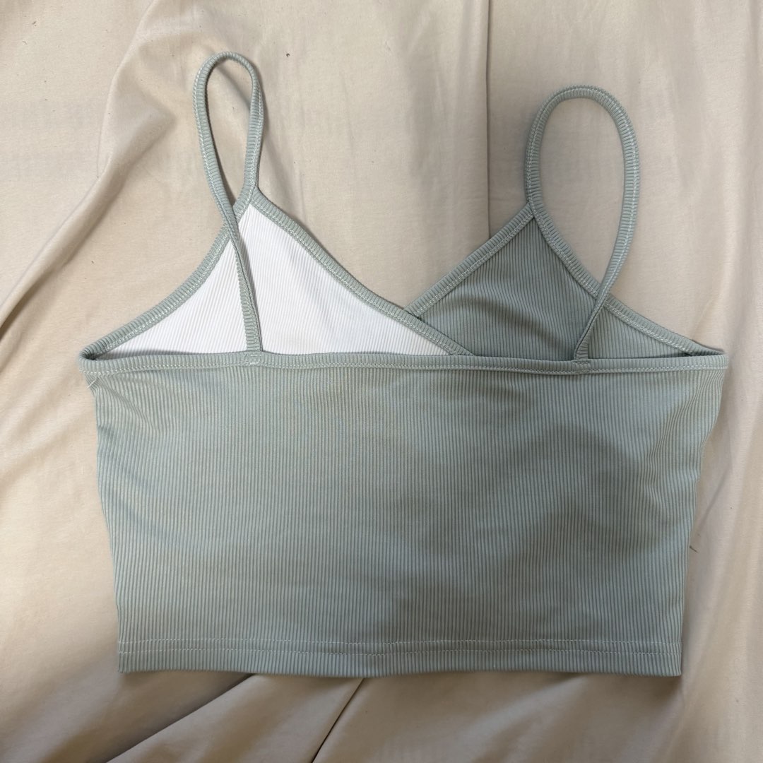 cropped tank top photo 2