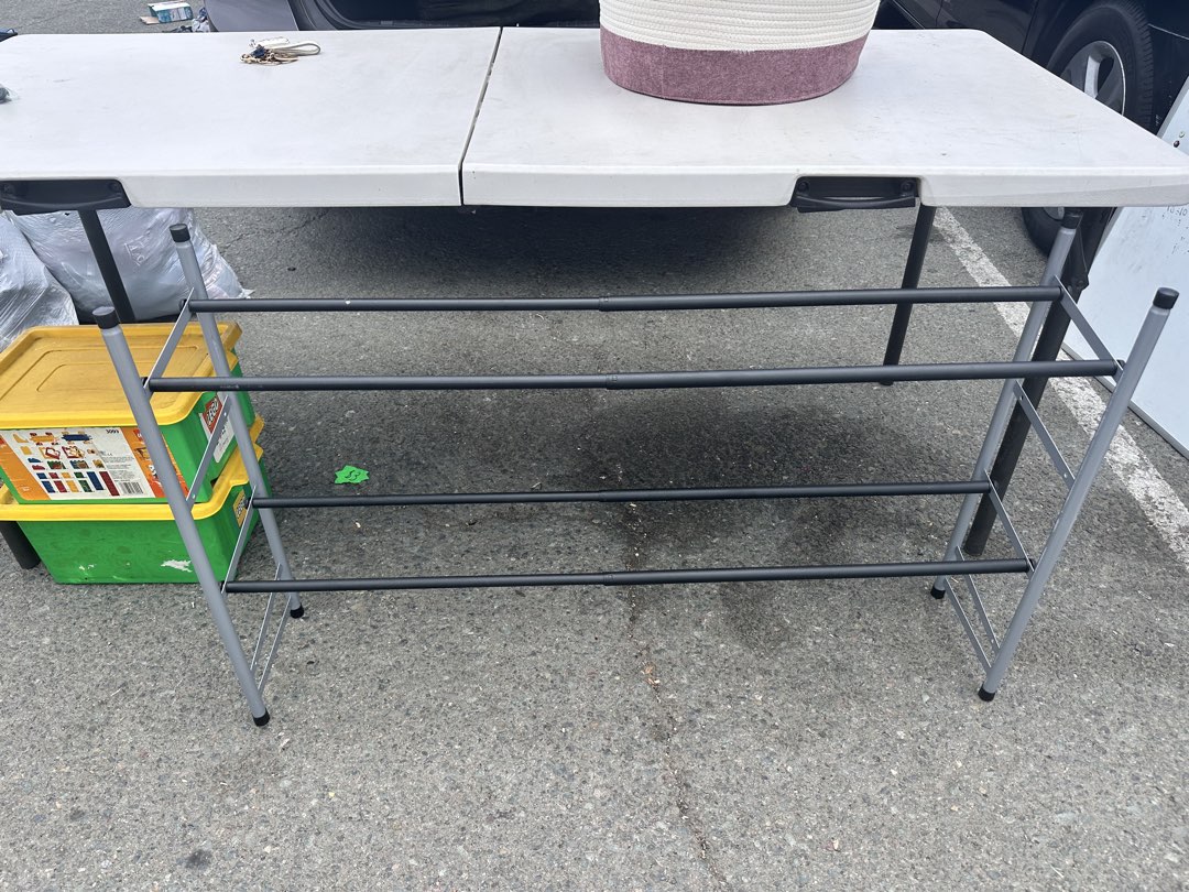 Shoe rack