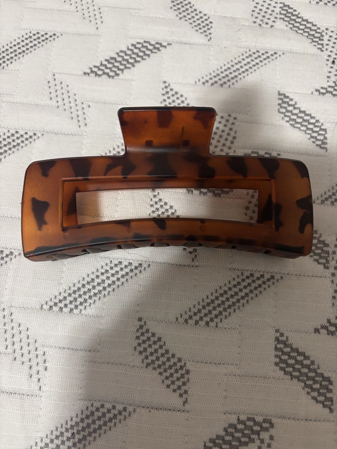 Shein claw clip