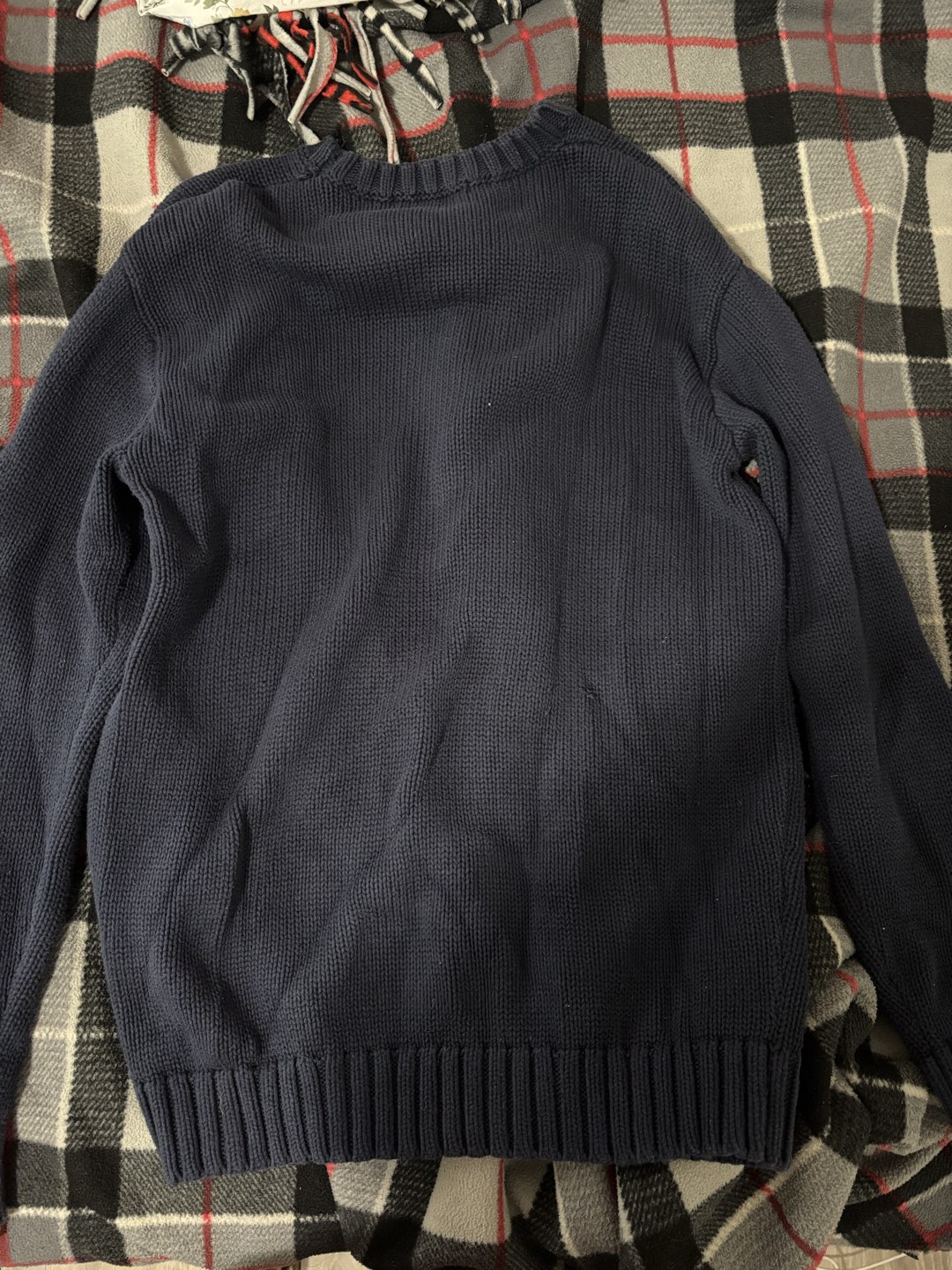 Brandy Melville sweater photo 2