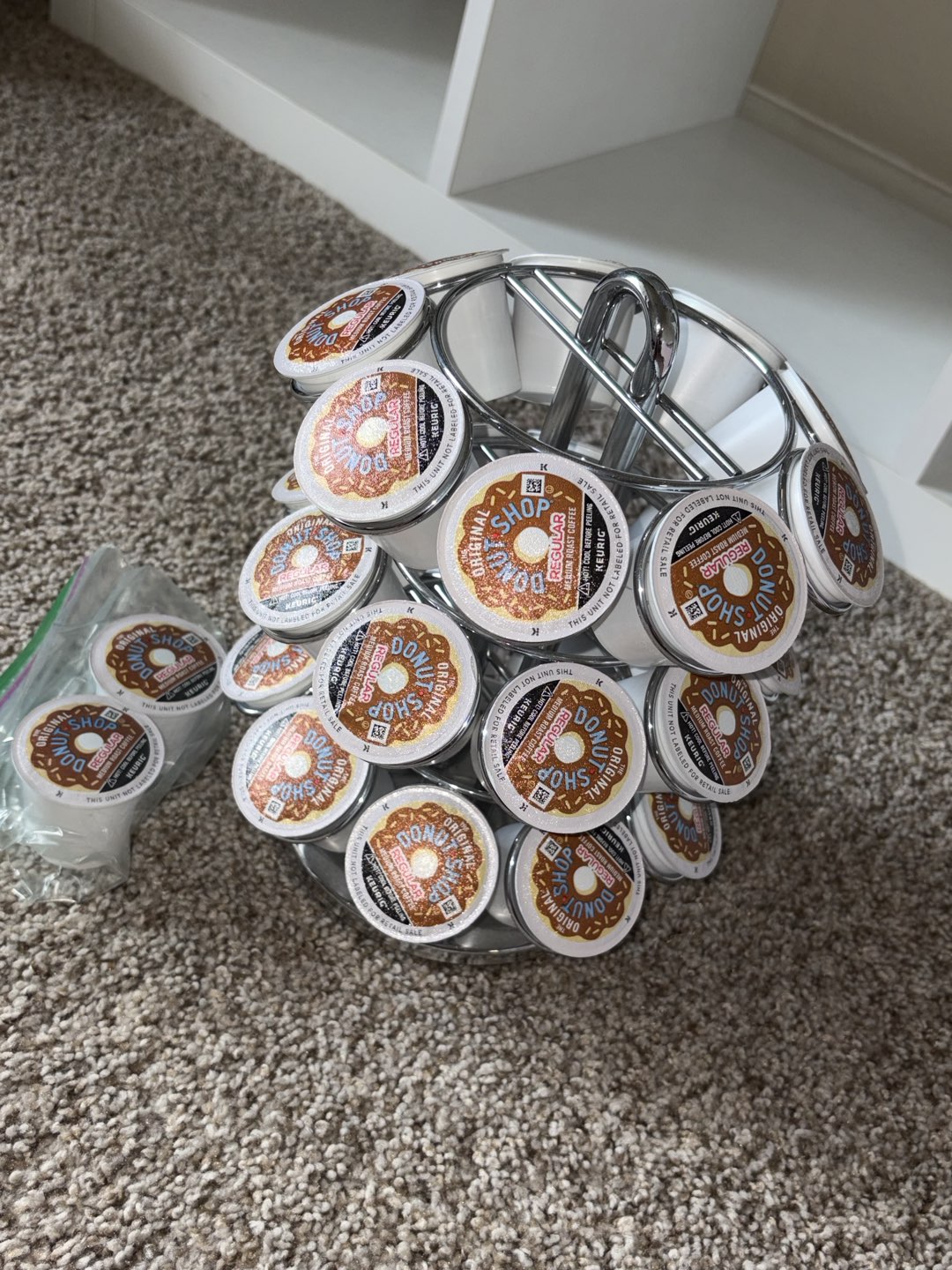 Keurig + coffee pods, and descaler photo 3