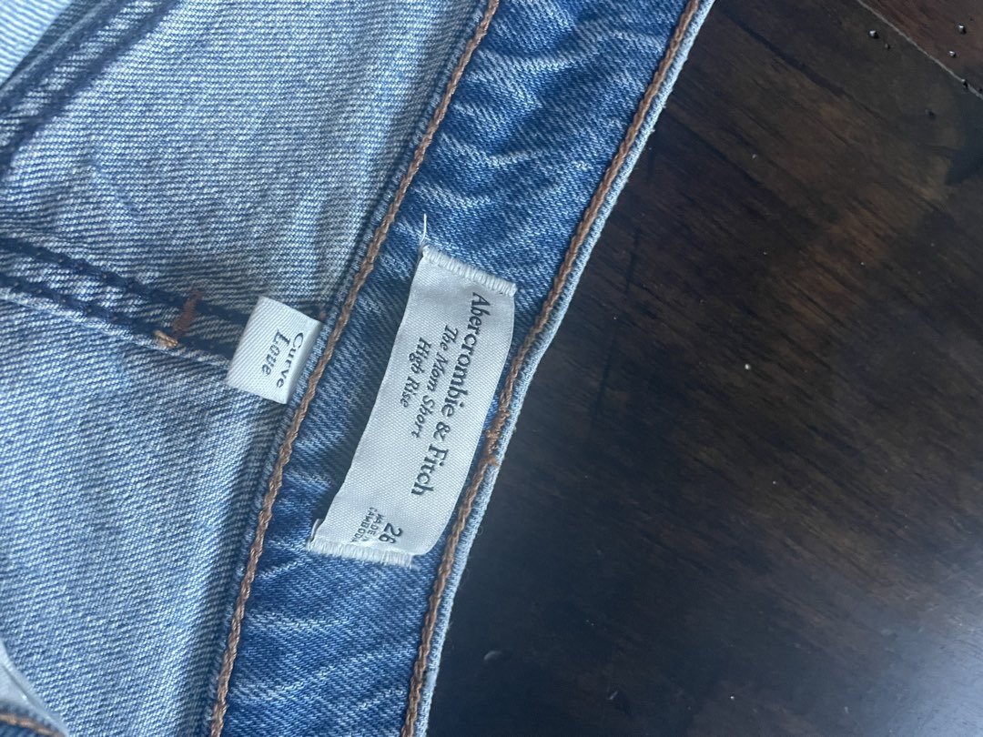 Abercrombie - “The mom short” photo 3