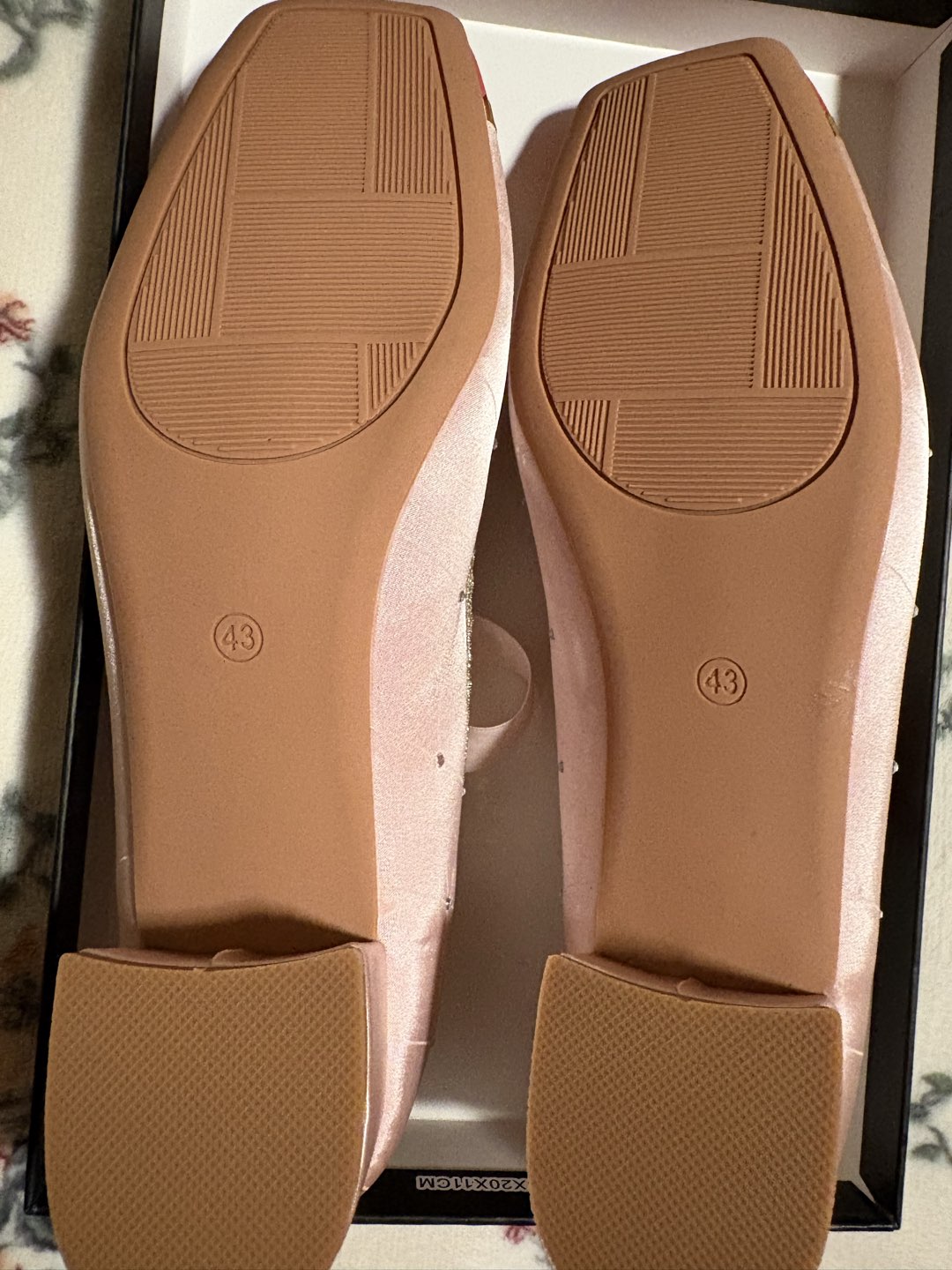 12 Dancing Princesses Shoes photo 7