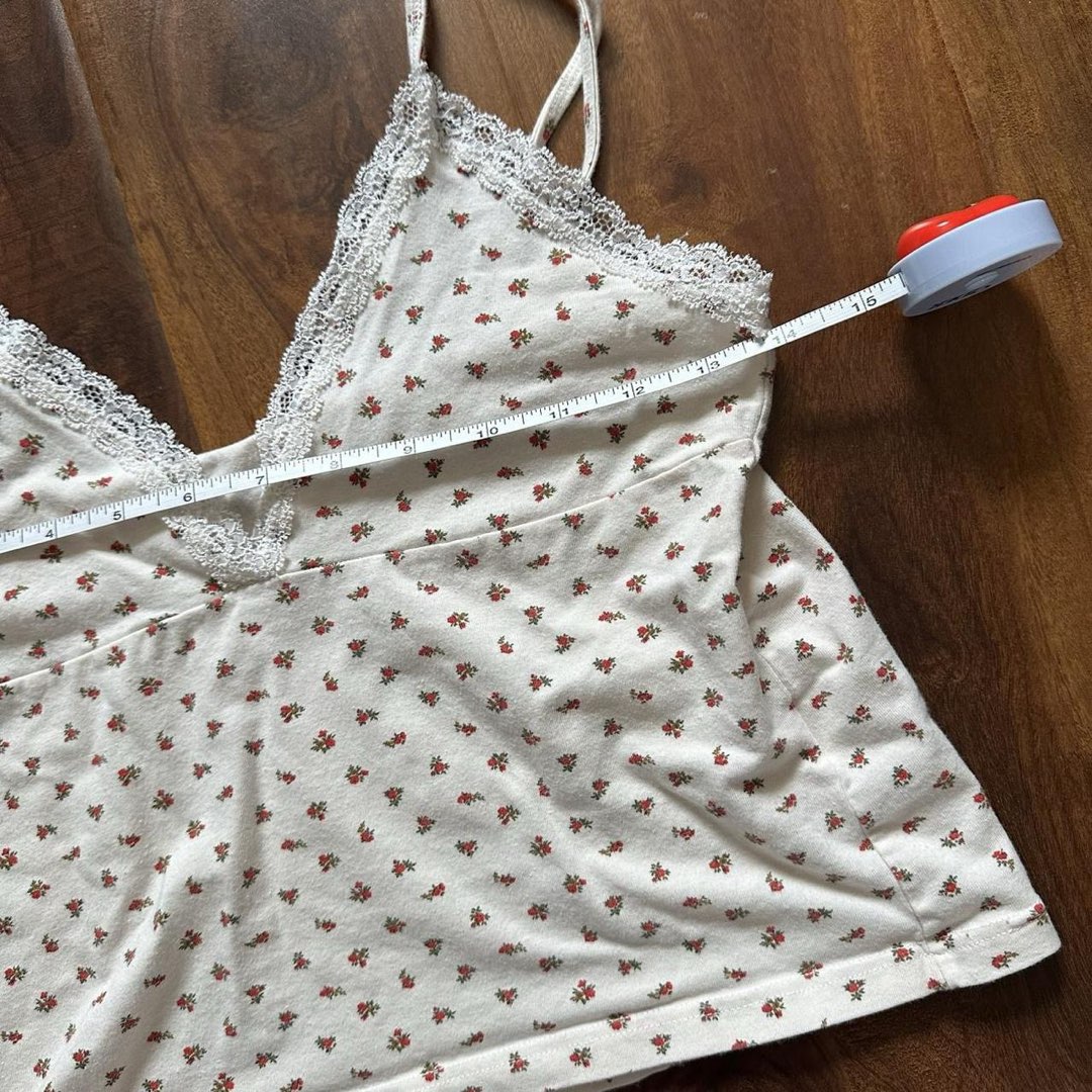 Brandy Melville Floral Tank Top photo 4