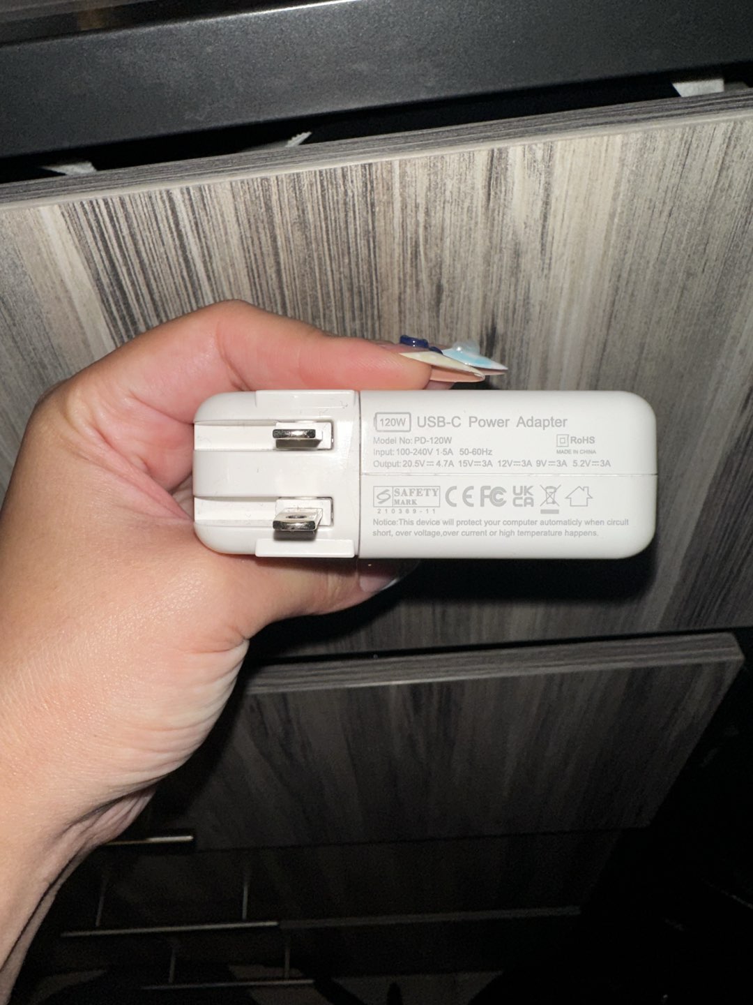 USB-C charging block suitable for macbook photo 2