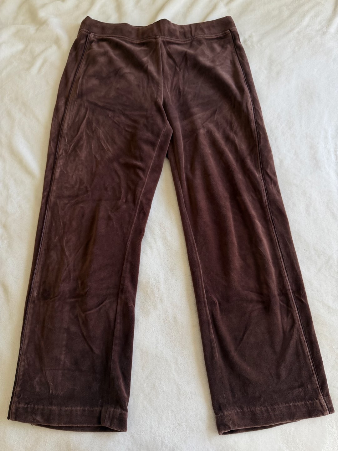 Brown velvet sweats photo 2