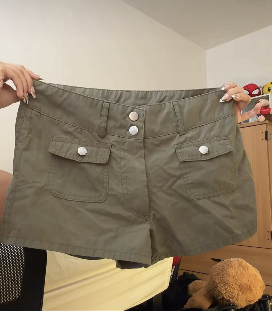 green mini cargo shorts