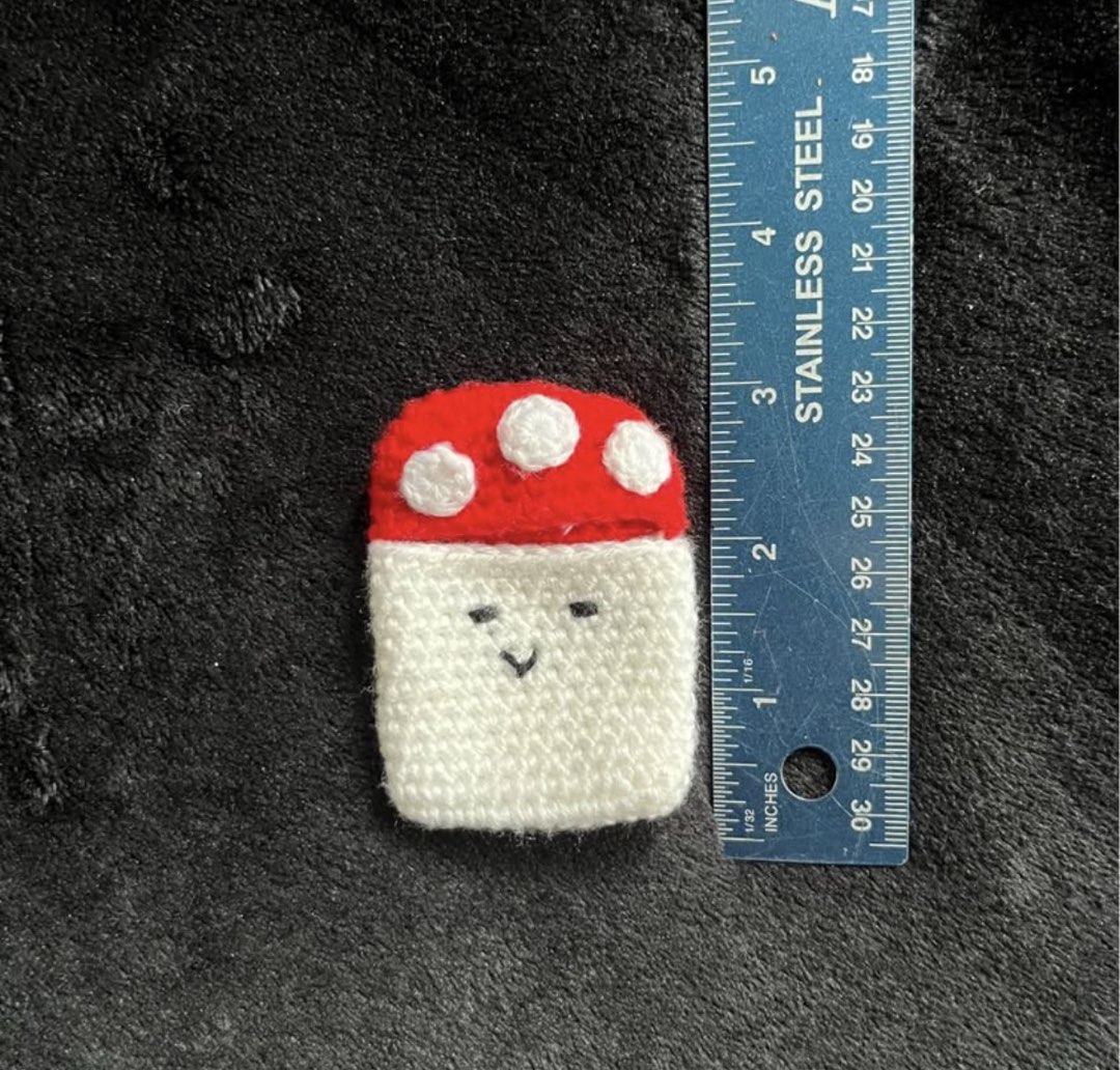 Mushroom Knit Airpod 2nd Gen Case photo 4