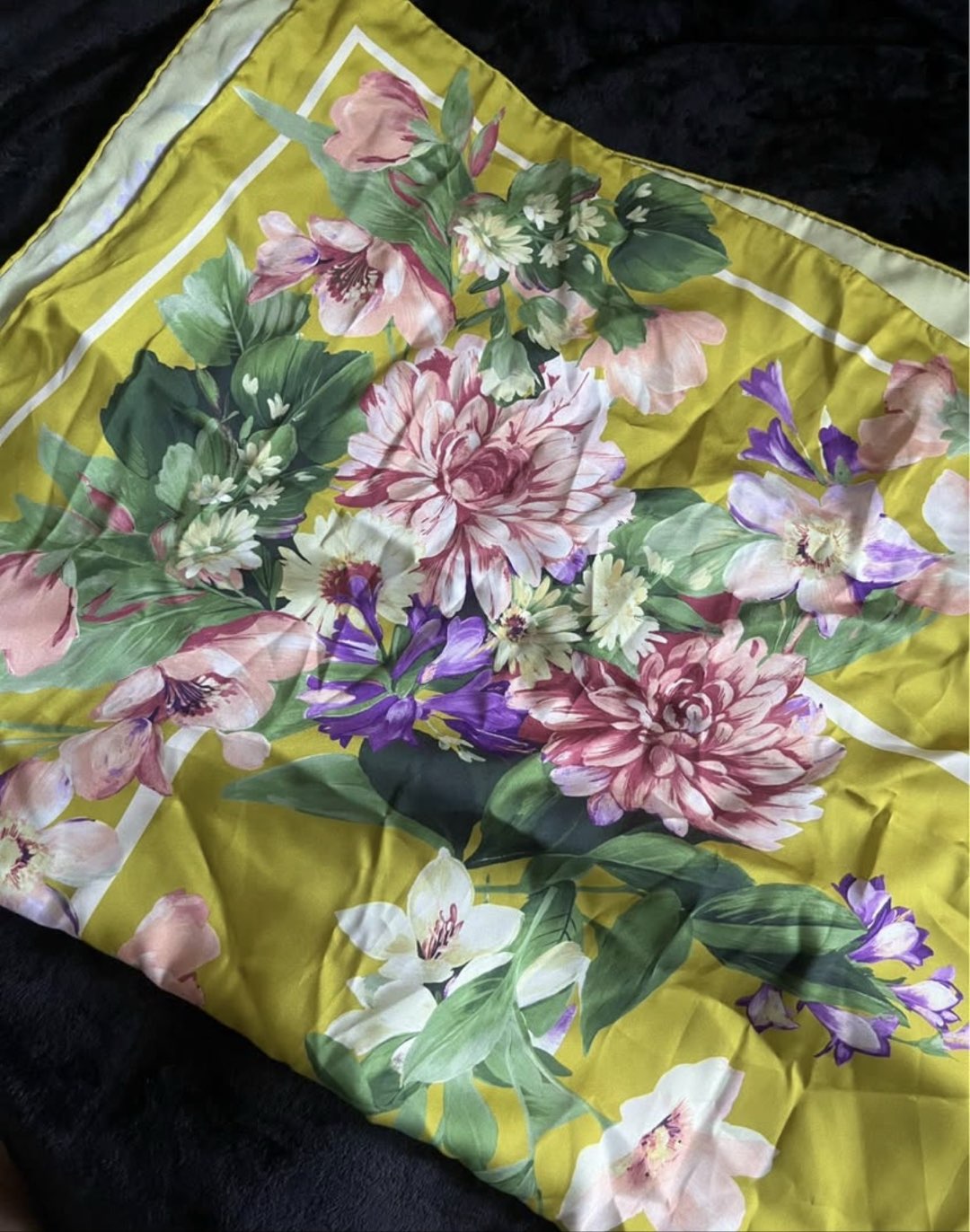 Square Floral Scarf photo 3