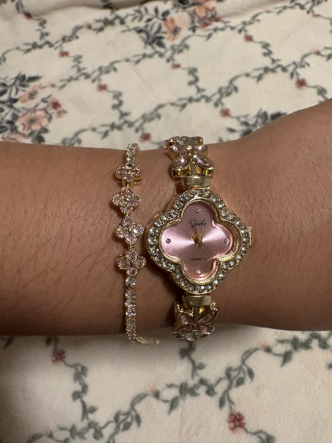 Pink Clover Watch photo 3