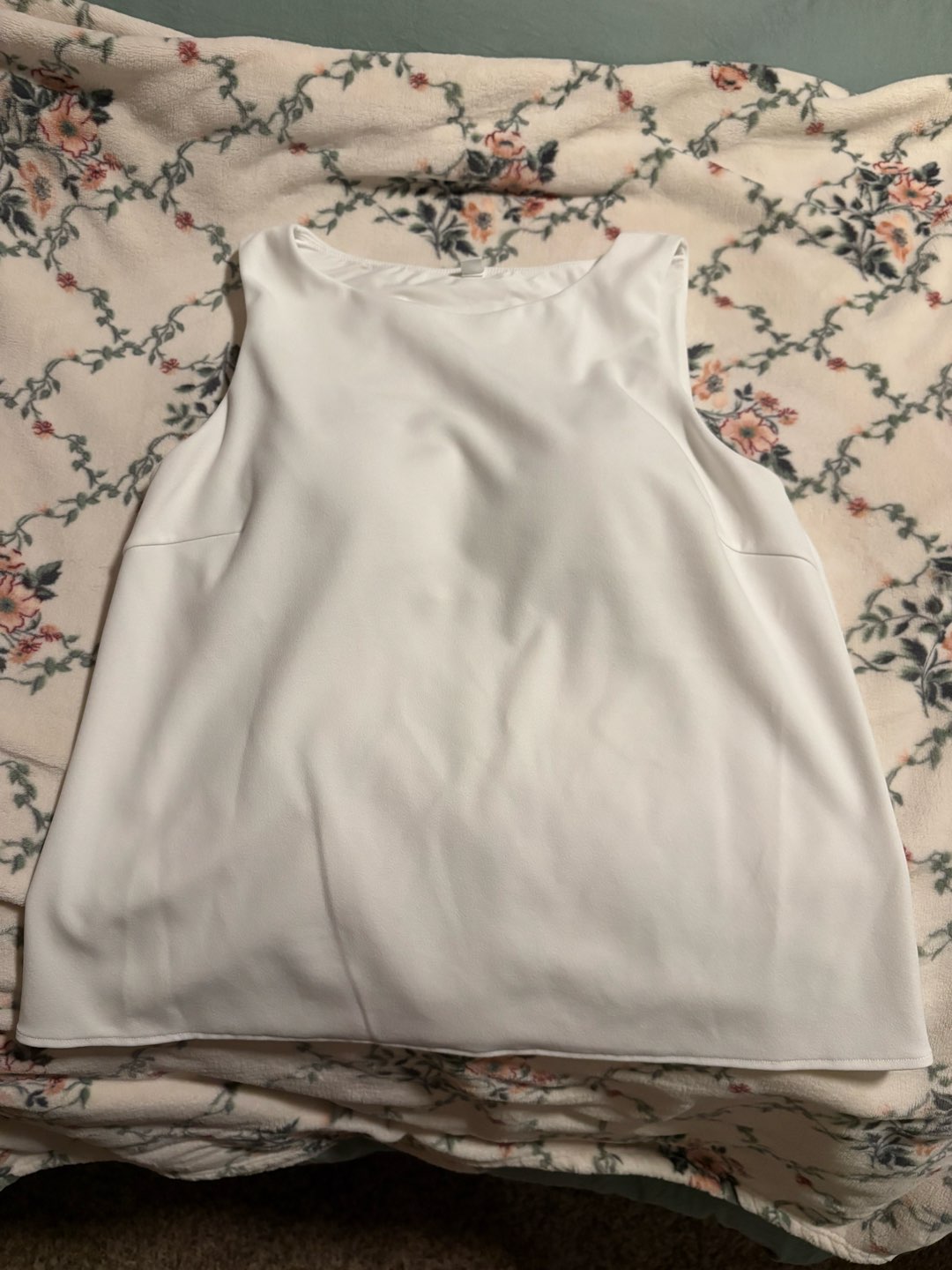UNIQLO Women’s Business Shirt