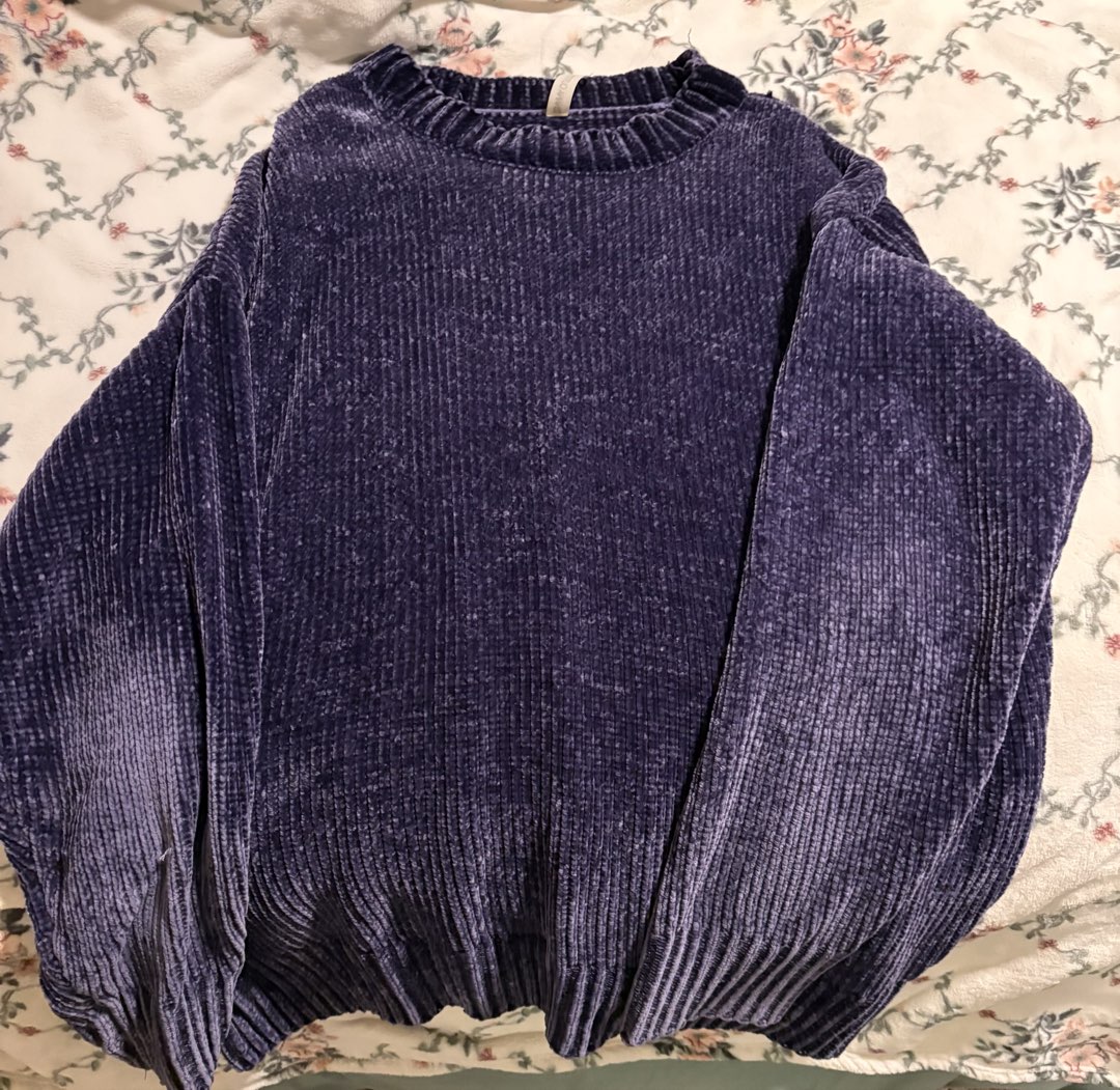 Soft Purple Swearter