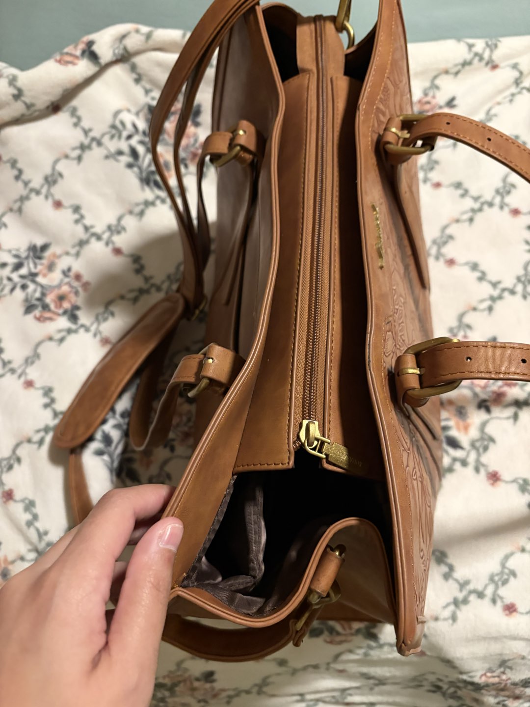 Really Big Shoulder Bag photo 2