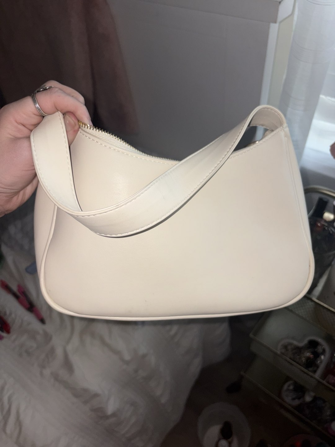 Off white / beige hand bag/ purse photo 2