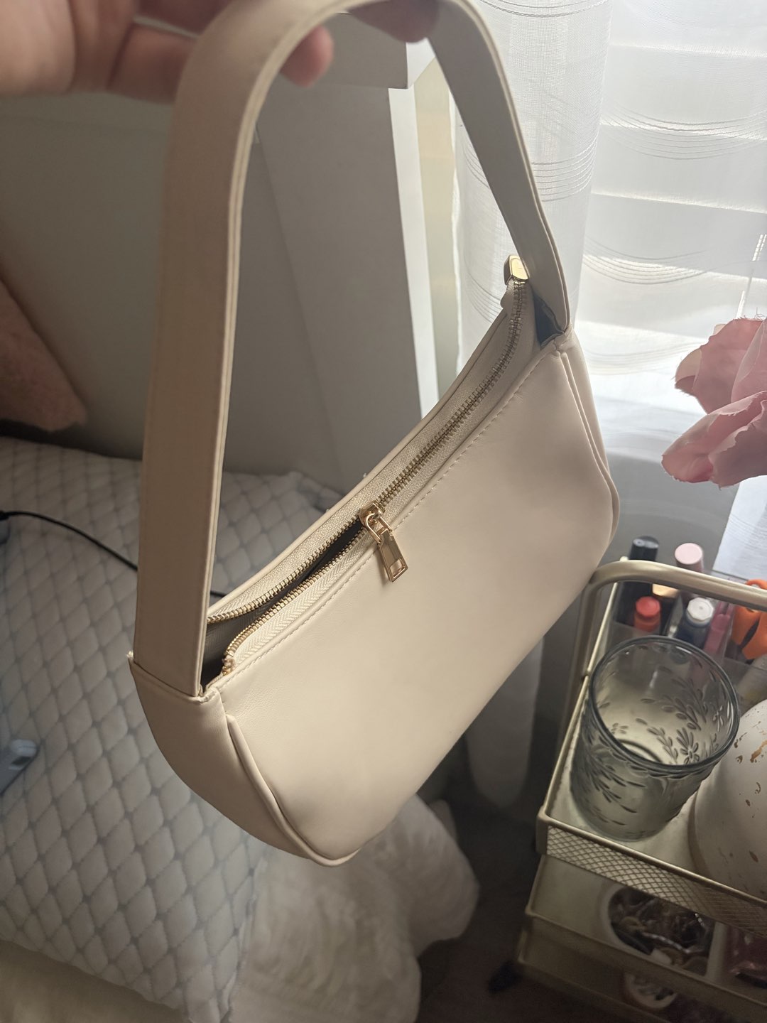Off white / beige hand bag/ purse photo 4