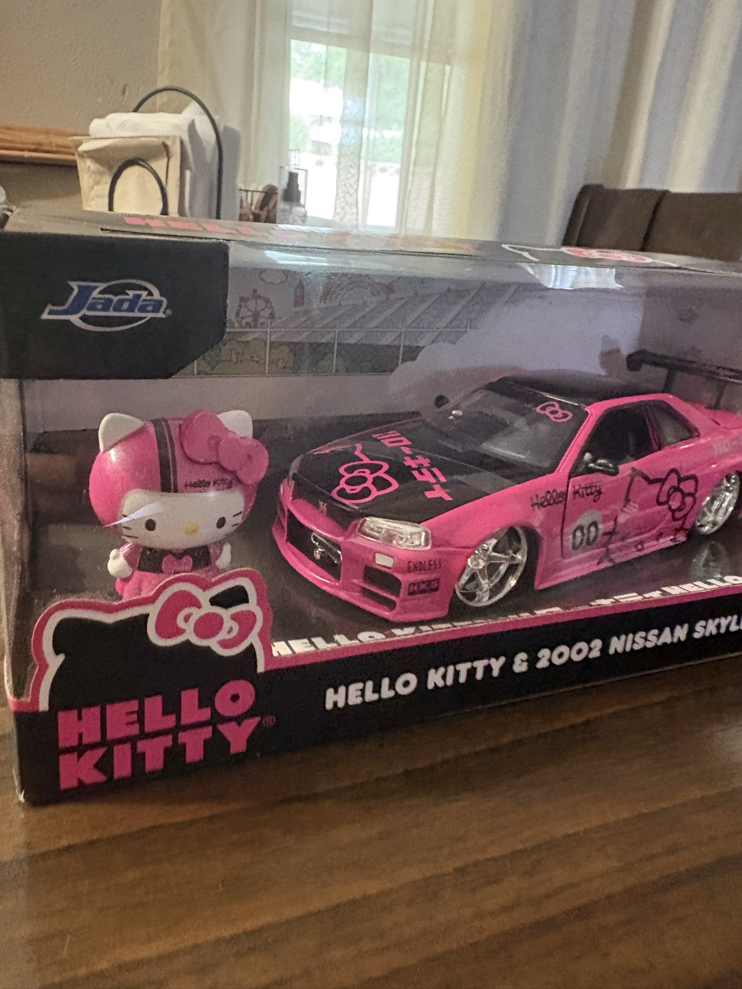 Hello Kitty Sports Car! photo 2